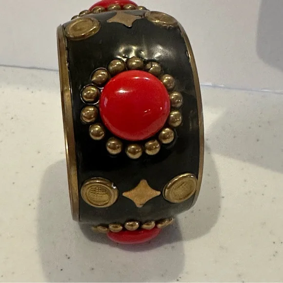 BOHO Metal Bracelet brass tone w/ red round beads - Picture 9 of 9